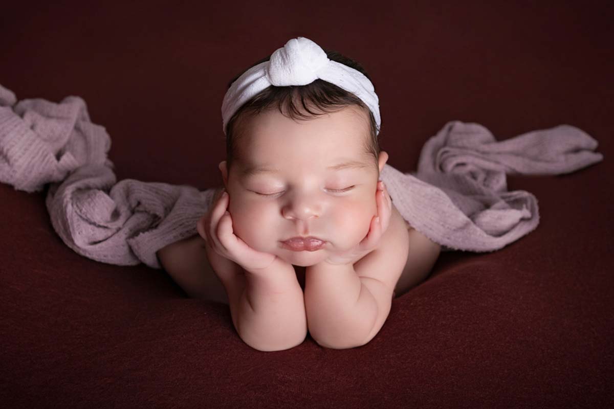 Fotografía recién nacido por Eliana Bartolomé, fotógrafa en El Masnou